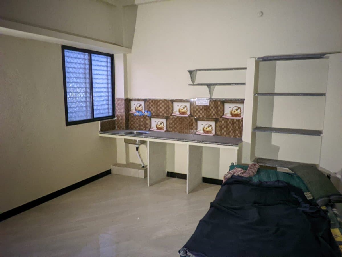 Single room in englishpura